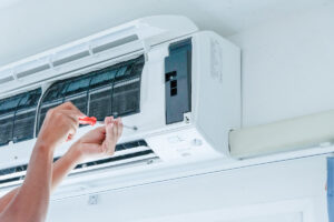 Pulizia e sanificazione del climatizzatore: un’operazione essenziale prima dell’estate